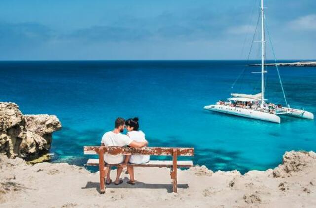 Valentino staigmena – balandį sugrįžtančios kelionės į meilės salą Kiprą!
