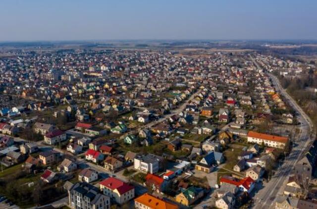 Automobilių aikštelių plėtra rajone: apie nuveiktus ir planuojamus darbus