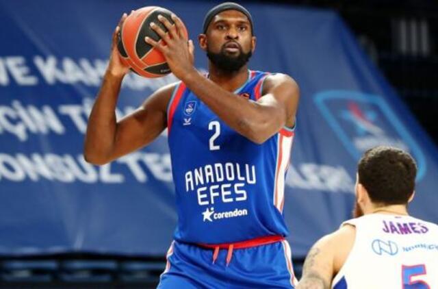 Eurolygoje įsibėgėjęs „Anadolu Efes“ nepasigailėjo Rusijos klubo: CSKA patyrė didžiausią istorijoje nesėkmę