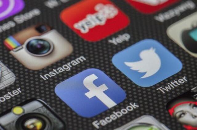 „Facebook“ kuria „Instagram“ versiją, skirtą jaunesniems nei 13 metų vaikams