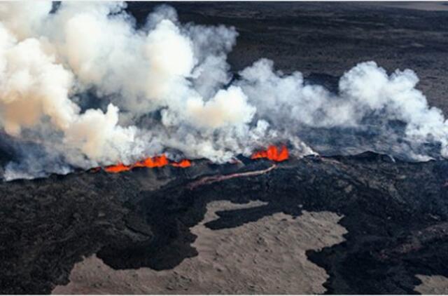 Islandijoje snaudžiantis ugnikalnis rodo aktyvumo ženklus ir kursto nerimą