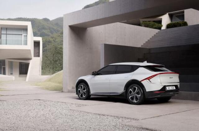 „Kia“ atskleidė naujojo EV6 elektromobilio dizainą