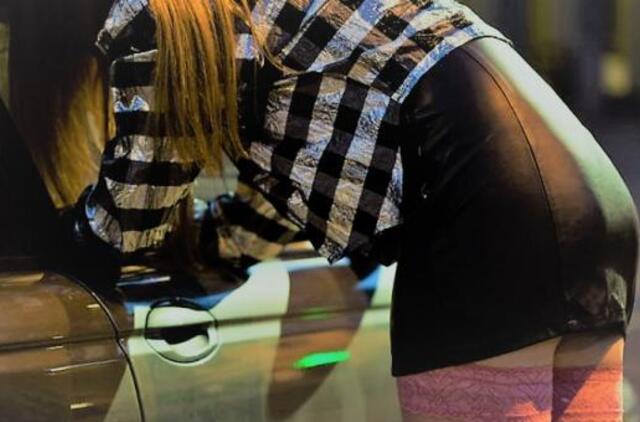 Praturtėjusią prostitutę apiplėšinėjo draugė, pavežėjas ir recidyvistas