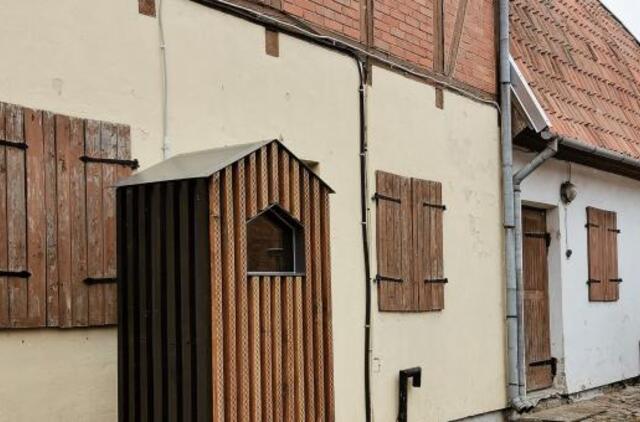 Senamiesčio kiemelyje apsigyveno pasaka: pristatomas mechanizuotas lėlių teatras