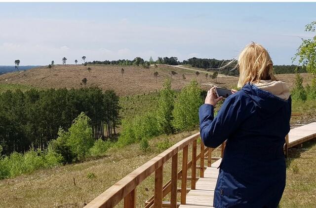 Nerimas pasitvirtino: Kuršių neriją užsieniečiai aplenkia vejami karo baimės