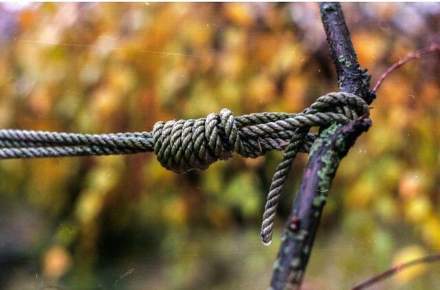 Mariupolio savanoriai daugiau nei 100 dienų nelaisvėje kentė kankinimus ir prievartą: 