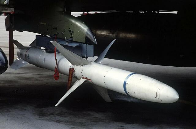 Perdavė Ukrainai greitaeiges AGM-88 HARM