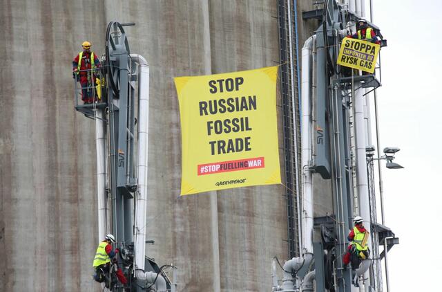 „Greenpeace“ blokavo rusiškų dujų iškrovimą Suomijoje ir Švedijoje