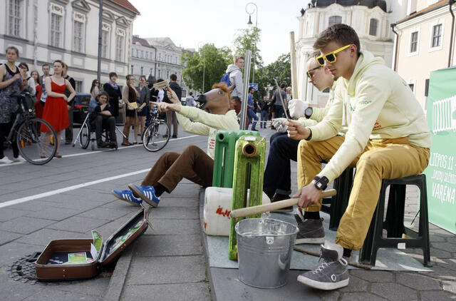 Bus pasiūlyta padidinti baudas už triukšmą