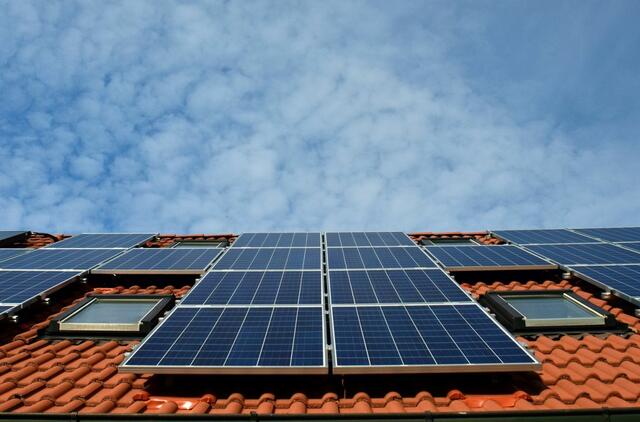 Kaip bus teikiamos subsidijos už saulės elektrinių įrengimą