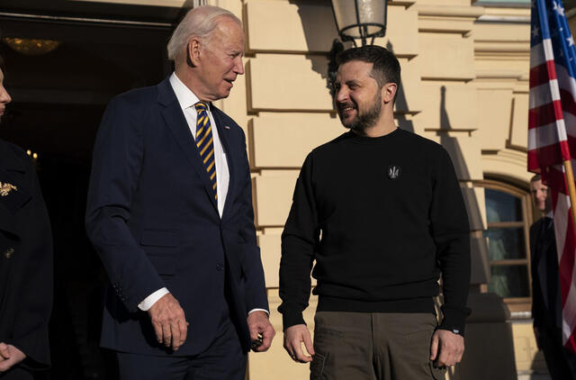 altieji rūmai: NATO suteiks Ukrainai kelią į Aljansą, bet ne grafiką 