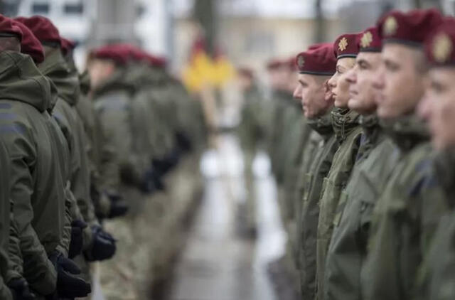 Klaipėdoje pasitinkami iš karinės operacijos Viduržemio jūroje grįžę kariai