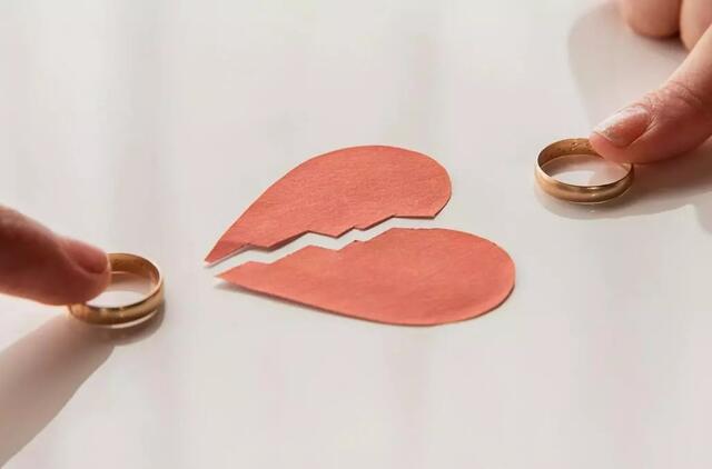 Paskelbti vardai, kurių suderinamumas nulinis