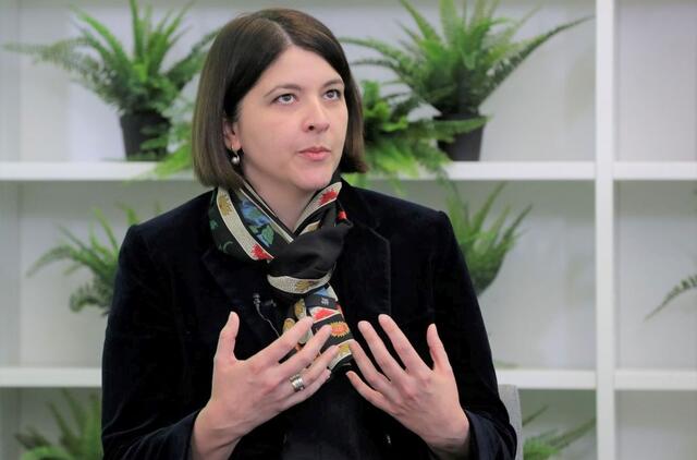 Skurdžiai toliau skurs, turtuoliai - lobs