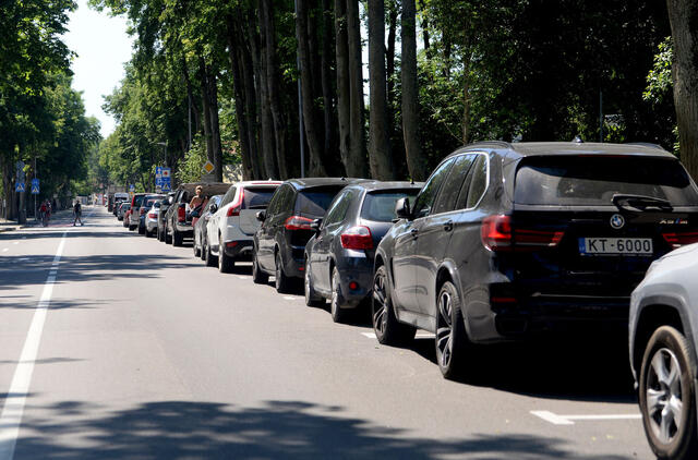 Vairuotojų dėmesiui: Karklėje prasidės rinkliava už automoblių stovėjimą 