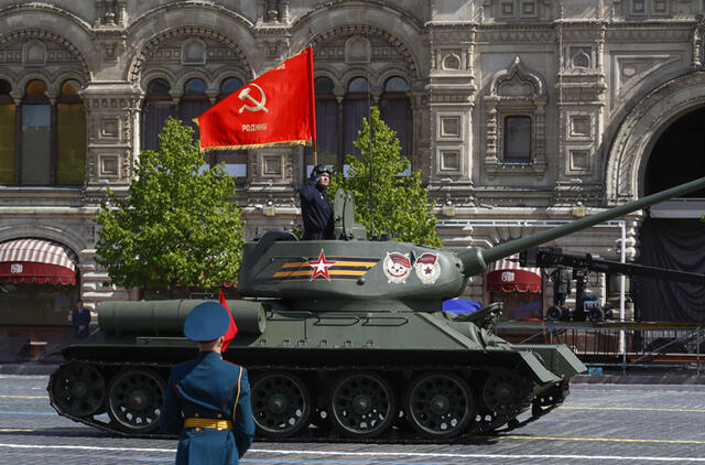 rusų tankas