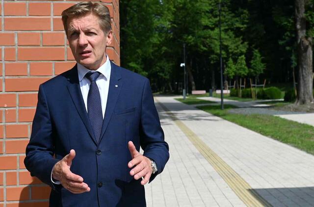 Arvydas Vaitkus skulptūrų parke