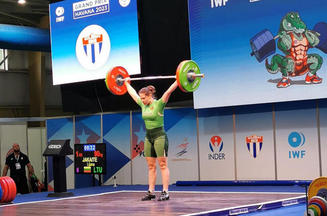 PUIKŪS REZULTATAI. Lijana Jakaitė Kuboje rovimo veiksmu įspūdingai pakartojo Lietuvos rekordą - 96 kg, o stūmimo veiksmu iškėlė 114 kg. Asmeninio archyvo nuotr.