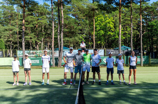 AKIMIRKOS. Teniso turnyre „Nordstreet Tennis Cup“ dvi dienas vyko atkaklios kovos. Organizatorių nuotr.