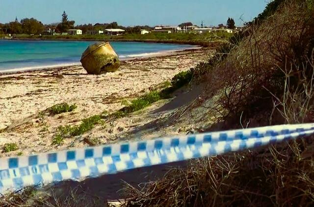 Paslaptingas objektas Australijos paplūdimyje gali būti raketos variklio korpusas