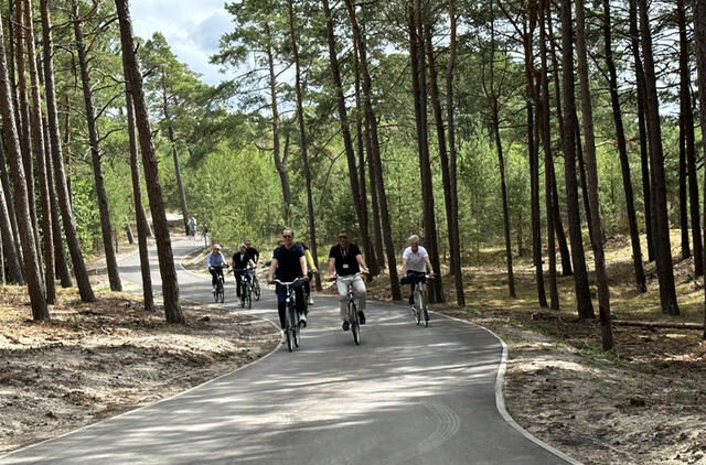 Rekonstruotas dviračių takas Smiltynė-Juodkrantė