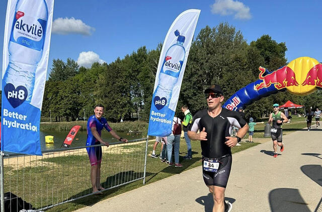 AKTYVUS. Klaipėdietis Regimantas Norvilas nuolat dalyvauja įvairiose ištvermės ir jėgos sporto varžybose, o šįkart imasi organizuoti maratono komandines varžybas. Asmeninio archyvo nuotr.