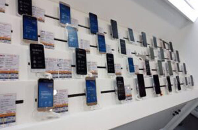 iš prekybos įmonės pavogti 16 mobilaus ryšio telefonų, nuotoliai viršija 23 tūkst. eurų