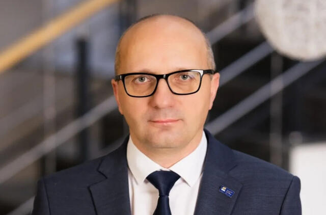 Palangos senosios gimnazijos geografijos mokytojas N. Vaišvilas – Metų mokytojo premijos laureatas