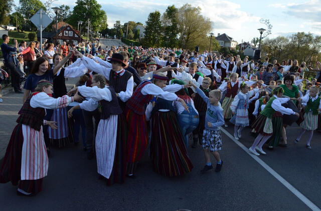 Lietuvoje vyks etninės kultūros akcija „Visa Lietuva šoka“