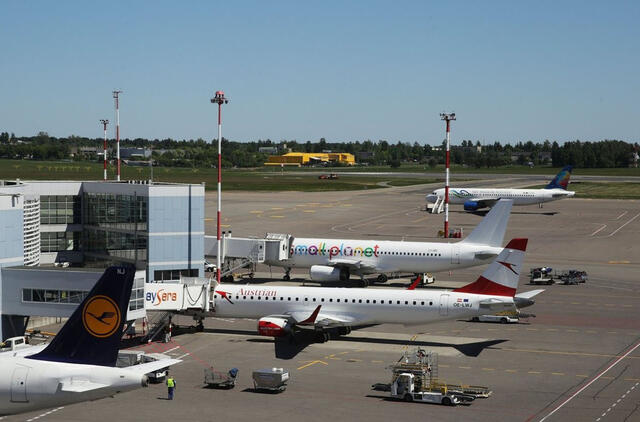 Vilniaus oro uoste atidaroma orlaivių nuledinimo skysčio perdirbimo gamykla