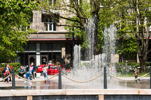  FONTANAS. Tikimasi, kad Danės skvero fontanas kitą sezoną vėl veiks. Vitos JUREVIČIENĖS nuotr.