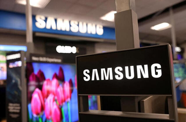 „Samsung“ naujausiame išmaniojo telefono modelyje įdiegs vertimo realiuoju laiku funkciją
