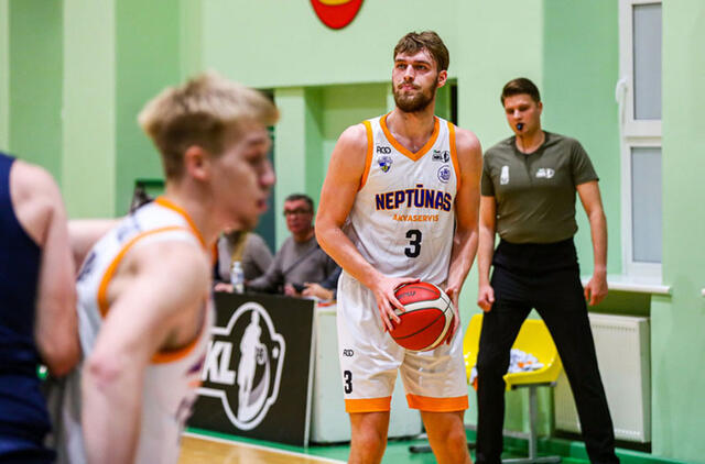 ISTORIJA. Šį sezoną Palangos „Olimpas“ ir „Neptūnas-Akvaservis“ jau kartą kovėsi - lapkričio 4 dieną dvikovą Palangoje 21 taško skirtumu - 89:68 laimėjo aikštės šeimininkai. NKL nuotr.