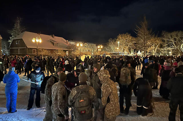 GAUSIAI. Į Priekulę susirinko dvigubai daugiau žygeivių nei gyvena miestelyje žmonių. Šaulių nuotr.
