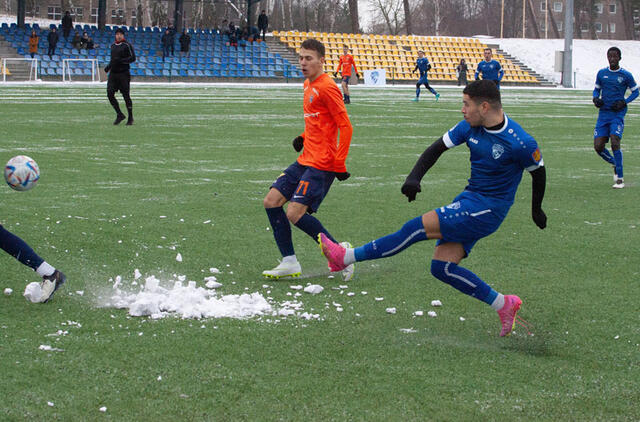 VAKARŲ DERBIS. Klaipėdos „Neptūno“ futbolininkai dvikovoje prieš Gargždų „Bangos“ dublerius įrodė savo pranašumą. FC „Neptūnas“ nuotr.