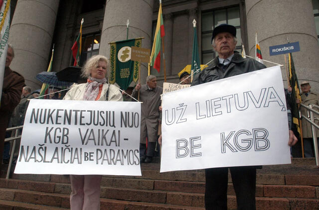 Valstybė, labiausiai sauganti „stukačius“, jų palikuonis ir meldines nendrinukes