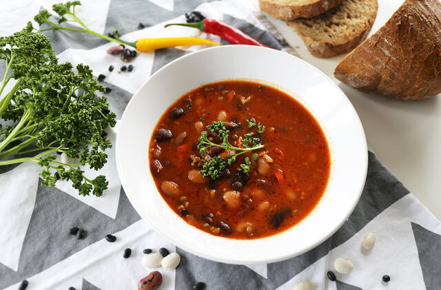 šilta pomidorų sriuba