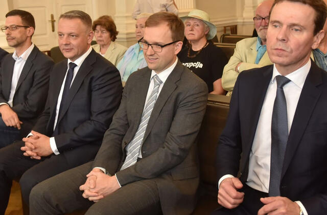 Už korupcinius nusikaltimus į kalėjimą pasiųsti (iš dešinės) Raimondas Kurlianskis, Vytautas Gapšys ir Eligijus Masiulis jau sėdi daugiau kaip tris mėnesius