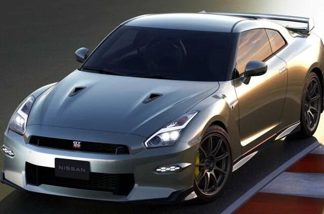 Nissan GT-R