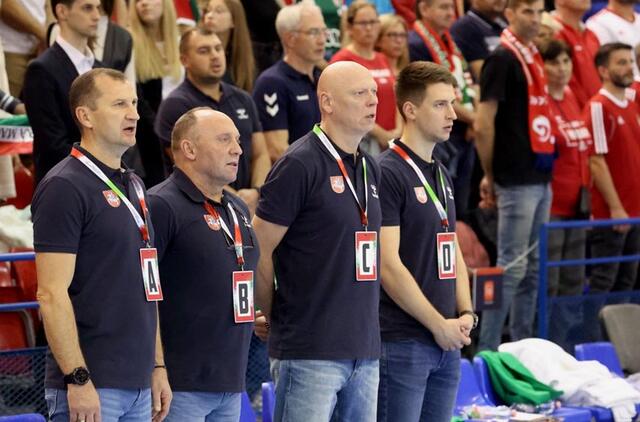 Treneris Gintaras Savukynas (kairėje) negalės vadovauti Lietuvos rinktinei. Lietuvos rankinio federacijos nuotr.