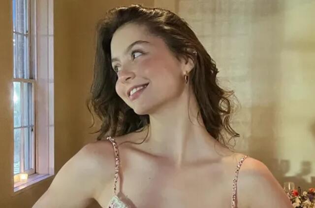 Carys Douglas