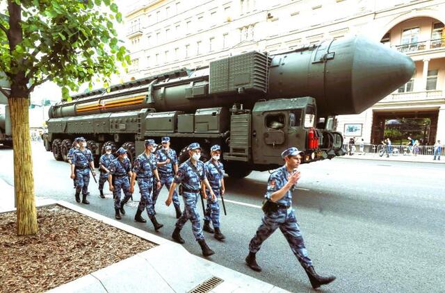 Branduoliniai ginklai