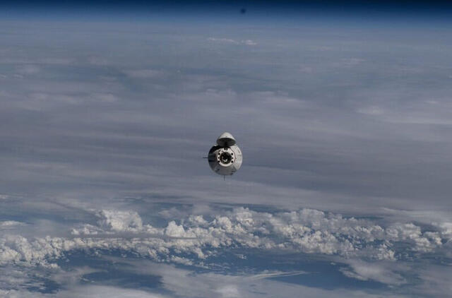 „SpaceX Crew-11“ įgula grįžo į Žemę