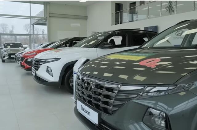 Automobilių pasaulis išgyvena tektoninius lūžius