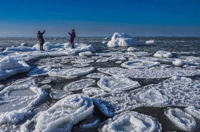 Baltija dengiasi ledu