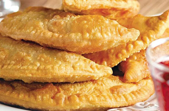 Čeburekai be vargo – reikia tik miltų, vandens ir aliejaus: traški plutelė ir sultingas įdaras