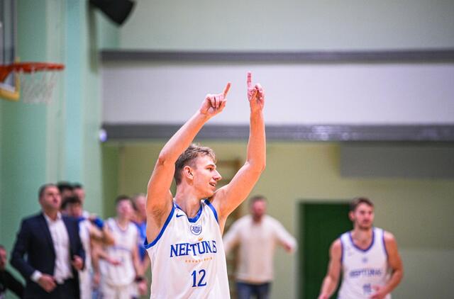 „Neptūno“ dubleriai