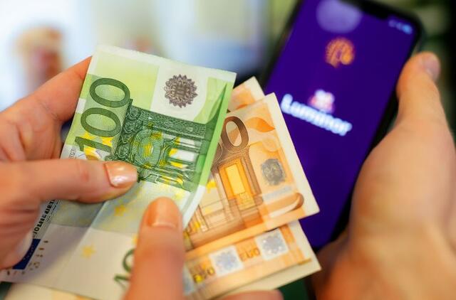 Bankas nemenką sumą iš sąskaitos nurėžė be jokio įspėjimo 