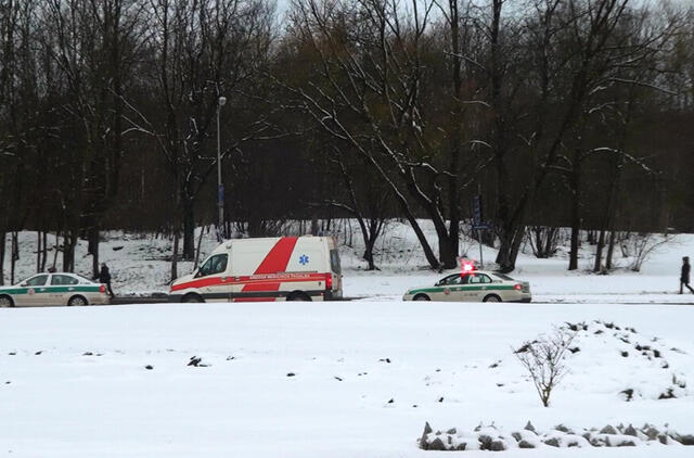 Policijos ir greitosios pagalbos automobiliai