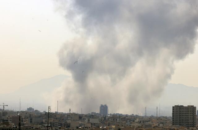 Izraelis ir JAV smogė Iranui